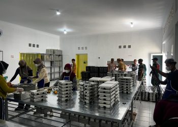 Polisi Hadir Dukung Program Prioritas Presiden Prabowo, Launching MBG di SPPG Desa Repaking Wonosamodro