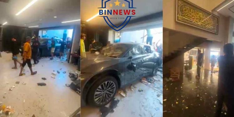 Rumah Ahmad Sahroni di Tanjung Priok Dirusak dan Dijarah Warga