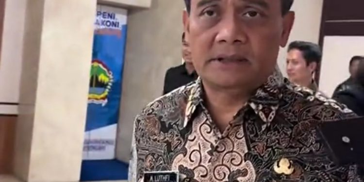 Gubernur Jateng Tegur Bupati Pati: “Jangan Arogan”