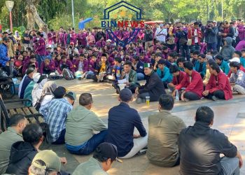 Aksi Damai BEM SERA di Simpang Lima Jadi Teladan Demokrasi Tertib di Semarang