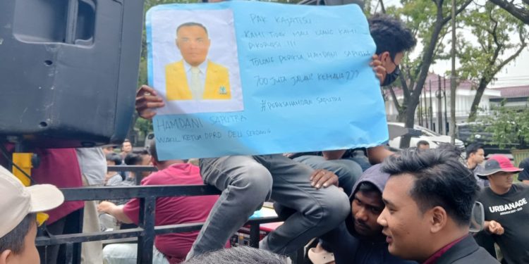 FRAKSI Geruduk Kejati Sumut, Desak Pemeriksaan Zakky Sahri dan Hamdani Terkait SPPD