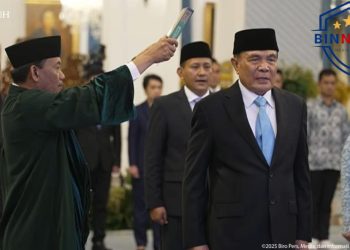 Presiden Prabowo Lantik Sejumlah Pejabat dalam Reshuffle Kabinet: Djamari Chaniago Menjadi Menko Polkam Definitif
