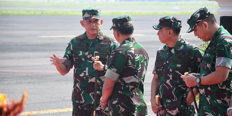 Pangdam IV/Diponegoro Dampingi Panglima TNI Launching SPPG 01 Lanud Adi Soemarmo Boyolali