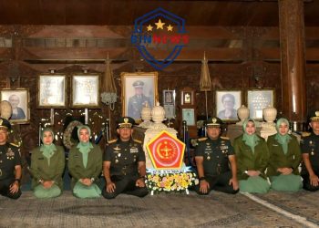 Pangdam IV/Diponegoro Pimpin Ziarah Rombongan ke Makam Jenderal Besar H.M. Soeharto