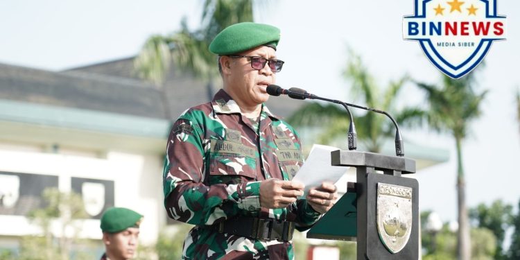 Kapok Sahli Pangdam Pimpin Upacara Bendera 17-an di Makodam IV/Diponegoro