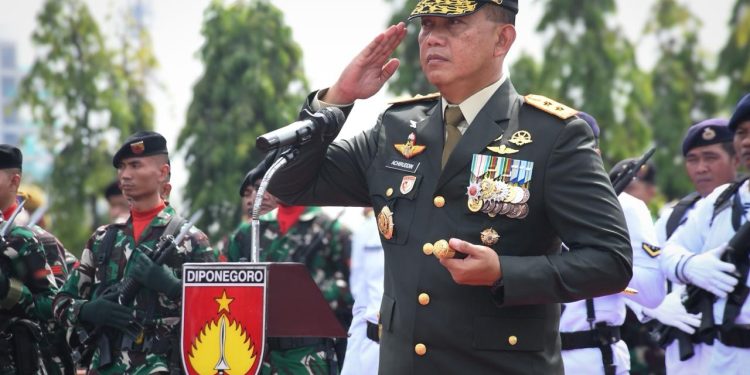 Refleksi Hari Pahlawan, Pangdam IV/Diponegoro Teguhkan Semangat Pengabdian di TMPN Giri Tunggal