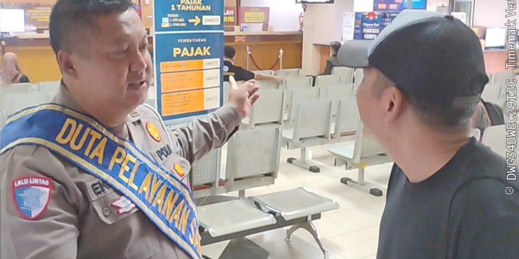 Samsat Semarang 2 Terapkan Pendampingan Langsung, Wajib Pajak Kini Tak Lagi Bingung Urus Pajak Kendaraan