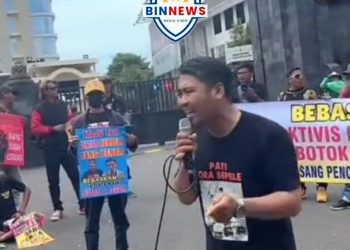 Ratusan Massa AMPB Datangi Polda Jateng, Tuntut Pembebasan Botok dan Teguh