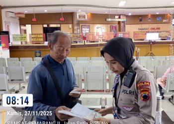 Pendampingan Duta Pelayanan Membantu Warga Urus STNK di Samsat Semarang 2