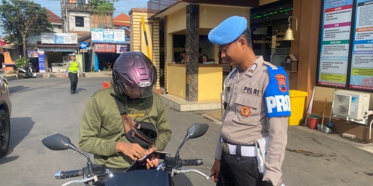 Sipropam Turun Tangan, Anggota Polres Jepara Jadi Sasaran Operasi Zebra Candi 2025