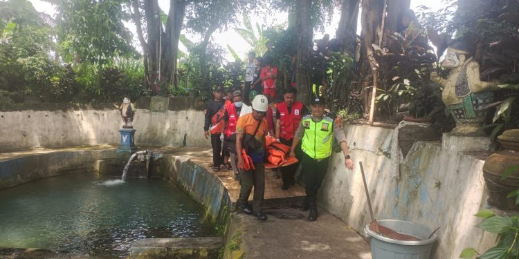 Pria Paruh Baya Ditemukan meninggal dunia mengambang di Umbul Wening