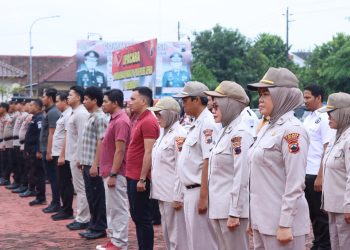 Kapolres Jepara Pimpin Upacara Kenaikan Pangkat Personel ASN Polri