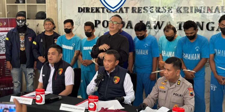 Polda Jateng Ungkap Sindikat Penipuan dan Penggelapan Mobil Rental Modus palsukan KTP