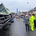 Truk Tronton Alami Rem Blong di Simpang Empat Kertek, Polisi Bergerak Cepat Tangani TKP dan Korban