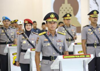 Rotasi Besar di Awal 2026, Kapolda Jateng Pimpin Sertijab 6 PJU dan 13 Kapolres