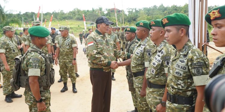 Dukung Pembangunan Wilayah, Menhan RI dan Wakasad Tinjau Yon TP 827/MCY