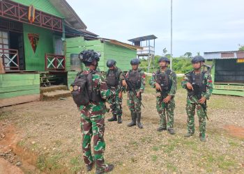 Satgas Pamtas Kewilayahan Yonif 410/Alugoro Pos Jagiro Laksanakan Pelayanan Kesehatan Gratis Pos di Kampung Jagiro