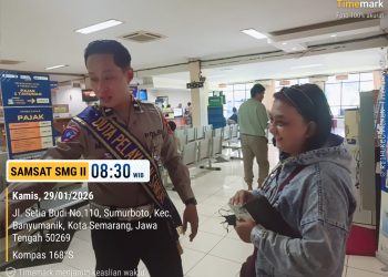 Pelayanan Makin Tertib, Duta Pelayanan Aktif Dampingi Wajib Pajak di Samsat Semarang 2