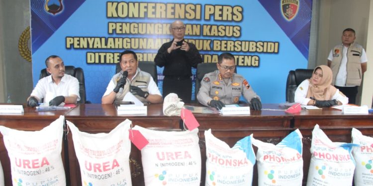 Polda Jateng Ungkap Penyalahgunaan Pupuk Bersubsidi, Amankan 3 Tersangka dan Ratusan Sak Pupuk Subsidi