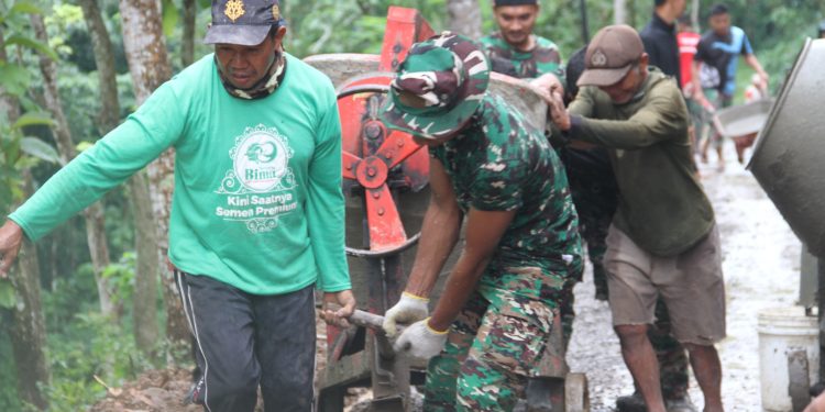 Begini Kunci Kemanunggalan TMMD Ke 127 Kodim Wonogiri Di Desa Kembang