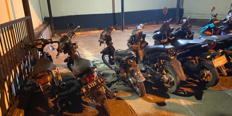 Aksi Perang Sarung Di Rawalo Banyumas Digagalkan Polisi Saat Patroli, 15 Remaja Diamankan