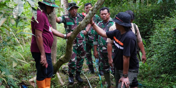 Dandim 0709/Kebumen dan Kades Somagede Susuri Lereng Demi Air Bersih Warga, TMMD ke-127 Wujudkan Harapan Desa