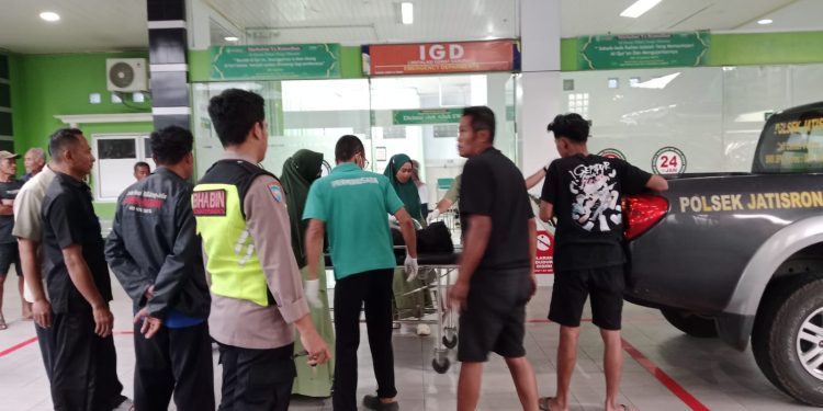 Diduga Kebut-kebutan, Remaja Pengendara Motor Tewas Terlindas Truk di Perbatasan Jatisrono-Slogohimo