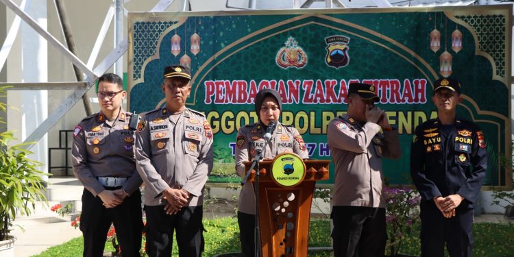 Polres Kendal Salurkan 2,62 Ton Zakat Fitrah kepada Warga dan Yayasan Sosial