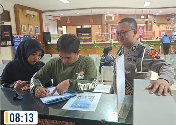 Respons Cepat dan Humanis, Duta Pelayanan Bantu Wajib Pajak Selesaikan Urus STNK Tanpa Kendala