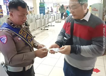 Membangun Kepercayaan Lewat Aksi Nyata, Duta Pelayanan Perkuat Pelayanan Publik di Samsat Semarang 2