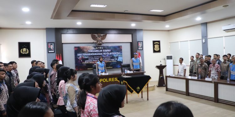Polres Kendal Gelar Pengambilan Sumpah dan Pakta Integritas Penerimaan Polri 2026