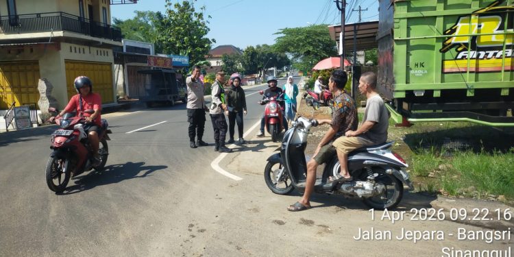 Gercep Lewat Layanan 110, Polisi Kembalikan Tas Berisi Jutaan Rupiah Milik Warga Jepara