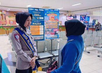 Membangun Kepercayaan Lewat Aksi Nyata, Duta Pelayanan Perkuat Pelayanan Publik di Samsat Semarang 2