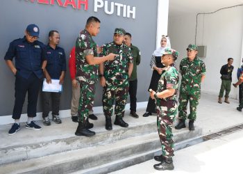 Pastikan Perlindungan Optimal, Kasdam IV/Diponegoro Tinjau Instalasi Penyalur Petir KDKMP