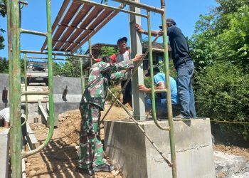 Babinsa dan Warga Bersatu, Baja Penopang Jembatan Perintis Garuda Mulai Berdiri