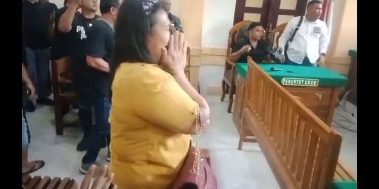 Perjuangan Orangtua Korban Penganiayaan Brutal Sempat Tidur Di SPBU, Berbuah Manis Karena Permohonan Prapid Ditolak