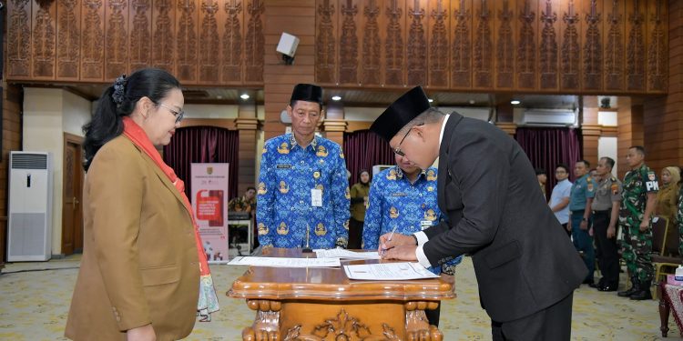 Wali Kota Agustina Resmi Lantik Handi Priyanto Sebagai Sekda Kota Semarang
