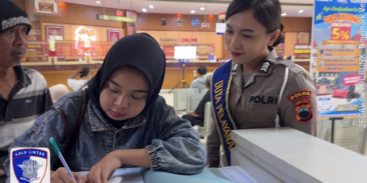 Duta Pelayanan Ditlantas Polda Jateng: Layanan Humanis dan Dekat dengan Warga Samsat Semarang 2