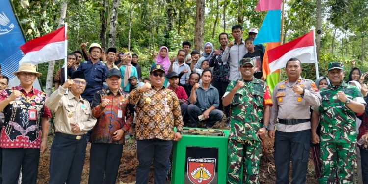 Resmikan Jalan Hasil TMMD Di Desa Hargantoro, Ini Harapan Dandim Wonogiri