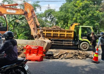 Wali Kota Semarang Agustina Wilujeng Gercep Instruksikan DPU Perbaiki Jalan Rusak Akibat Tonase Berlebih