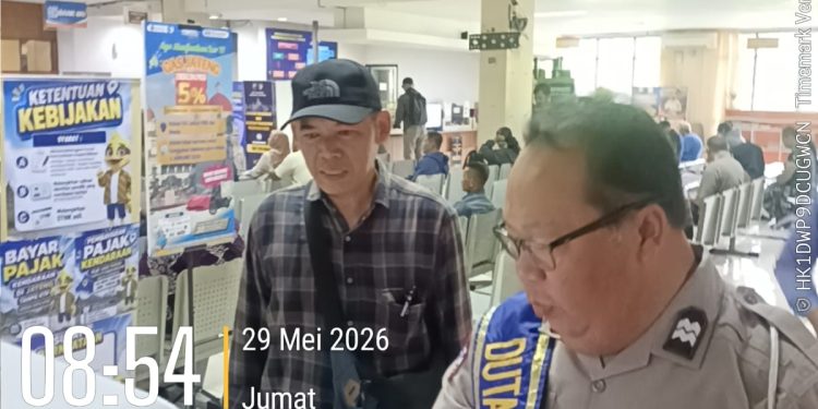 Urus Perpanjangan dan Pengesahan STNK di Samsat Semarang 2 Kini Lebih Mudah Berkat Duta Pelayanan Ditlantas Polda Jateng