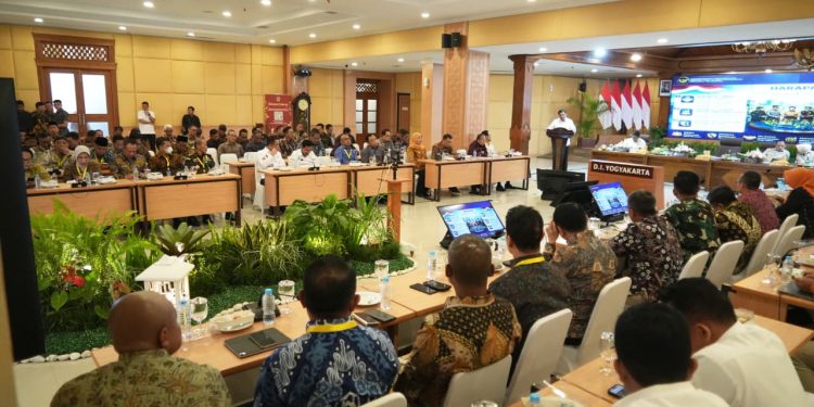 Silaturahmi dengan Forkopimda Regional Jawa-Bali, Menko Polkam Tegaskan Komitmen Presiden Berantas Korupsi
