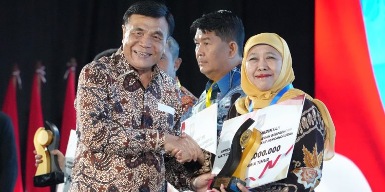 Malam Apresiasi Pemda Berprestasi 2026, Menko Polkam: Persaingan Harus Dijaga untuk Kemajuan