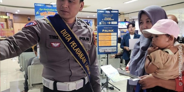 Tak Perlu Bingung di Samsat Semarang 2, Duta Pelayanan Ditlantas Polda Jateng Siap Membantu Urus Perpanjangan dan Pengesahan STNK