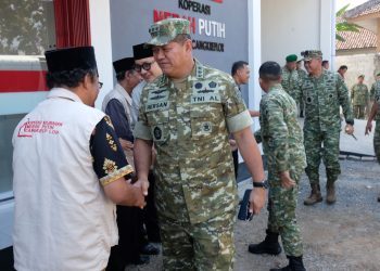 Pangdam IV/Diponegoro Dampingi Irjen TNI Tinjau KDKMP, Dorong Kemandirian Ekonomi Desa