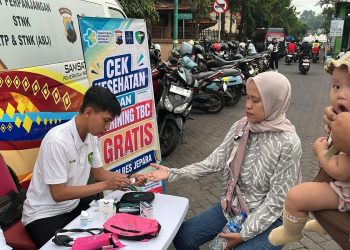 Sambut Hari Bhayangkara ke-80, Dokkes Polres Jepara Gelar Bhakti Kesehatan Gratis di Area Car Free Day