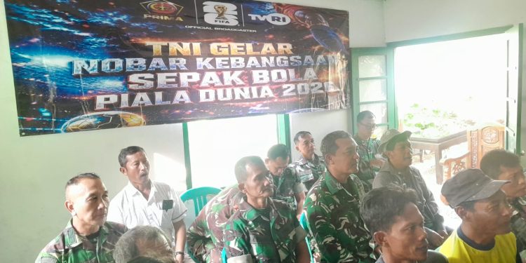 Demam Piala Dunia Satukan TNI dan Warga, Koramil Jajaran Kodim Sragen Dipadati Penonton Nobar
