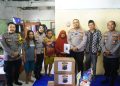 Kapolres Brebes Sambangi Kediaman Ibu Kusmiah, Janda Penjaga Parkir Yang Gagalkan Aksi Pencurian RP3,6 Miliar