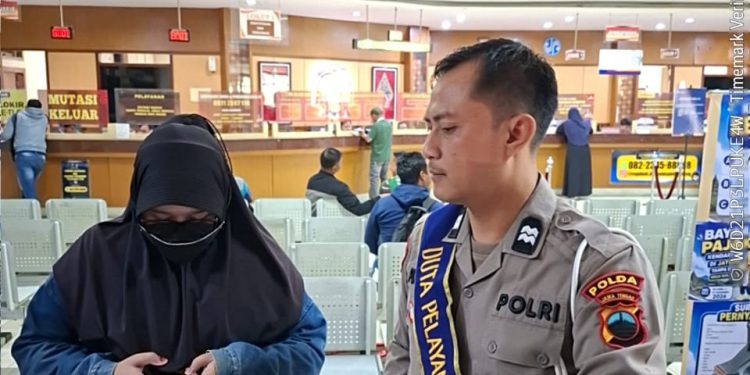 Datang ke Samsat Semarang 2 Kini Lebih Tenang, Duta Pelayanan Siap Mengarahkan Setiap Tahapan Pengurusan STNK