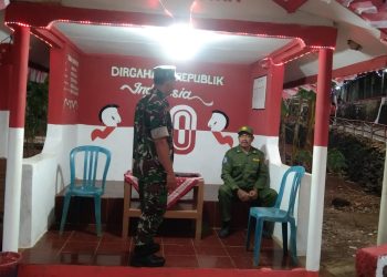 TNI di Paranggupito Jaga Kondusivitas Sambangi Poskamling